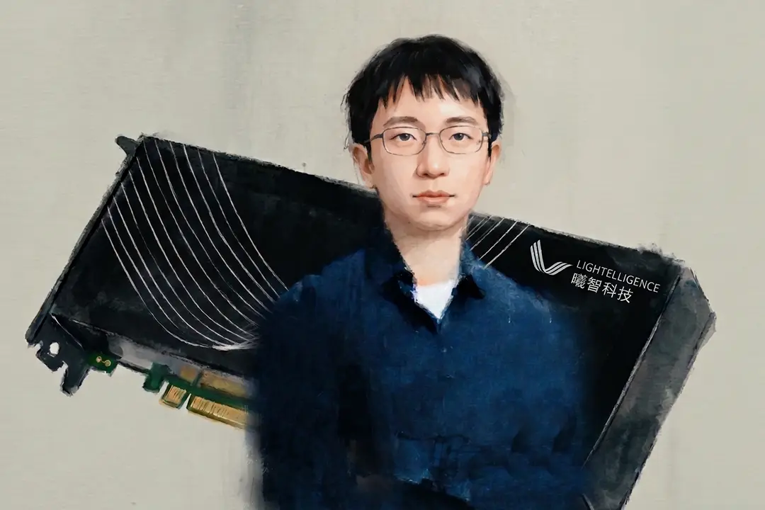 Shen Yichen, Lightelligence's founder and CEO with his PACE 2 photonic accelerator