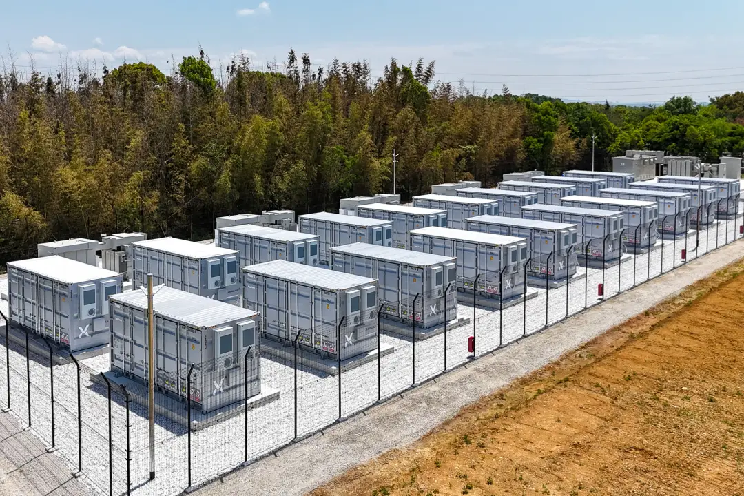 photograph shows a grid-scale battery energy storage system supplied by Japan's PowerX